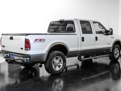 Used 2006 Ford F250 Lariat image 9