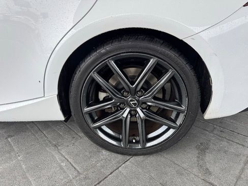 Used 2019 Lexus IS 300 RWD image 4