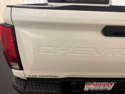 Used 2023 Chevrolet Colorado W/T image 17