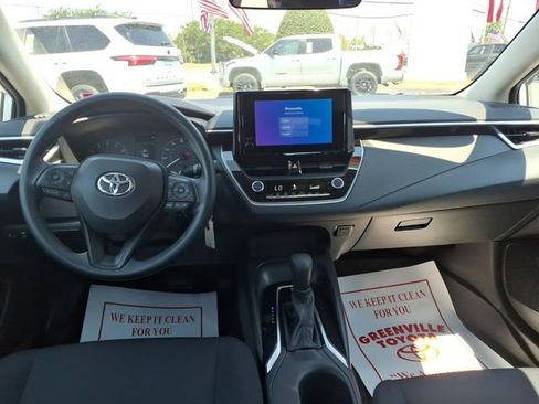 Used 2023 Toyota Corolla LE FWD image 9