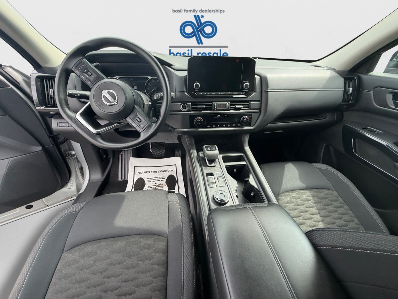 Used 2024 Nissan Pathfinder S AWD/4WD image 14