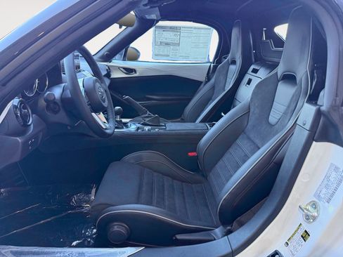 New 2026 MAZDA MX-5 Miata Club w/ Brembo/BBS Recaro Package RWD image 10