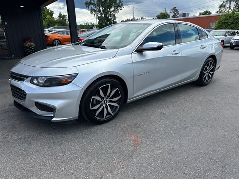 Used 2016 Chevrolet Malibu LT FWD image 5