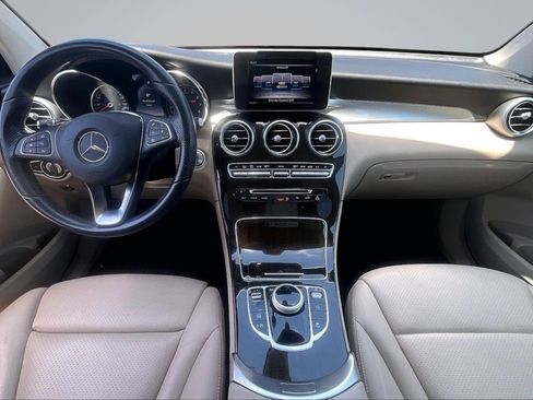 Used 2019 Mercedes-Benz GLC 300 image 16