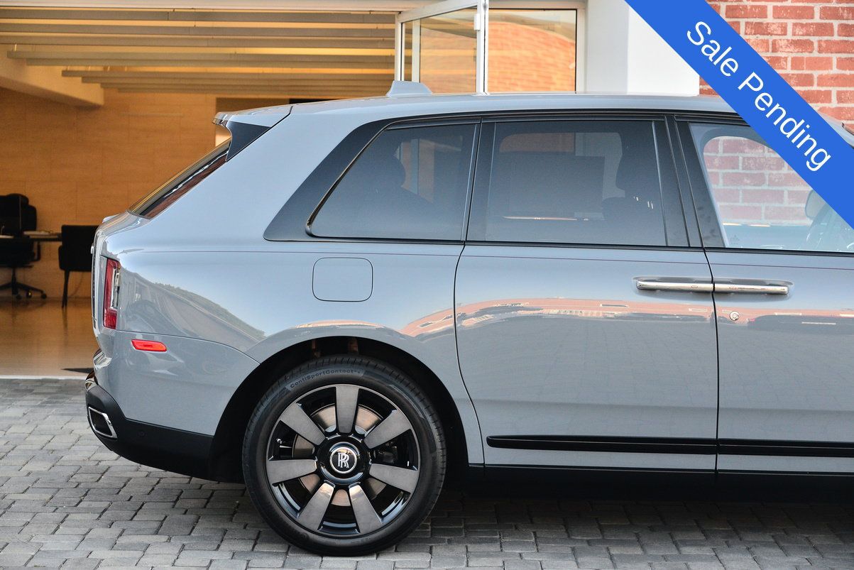 Certified 2022 Rolls-Royce Cullinan w/ Technology Package AWD/4WD image 15
