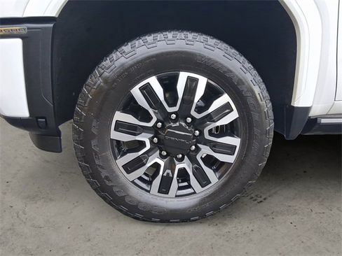 Certified 2024 GMC Sierra 3500 Denali Ultimate image 14