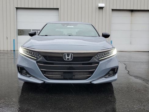 Used 2022 Honda Accord Sport image 2