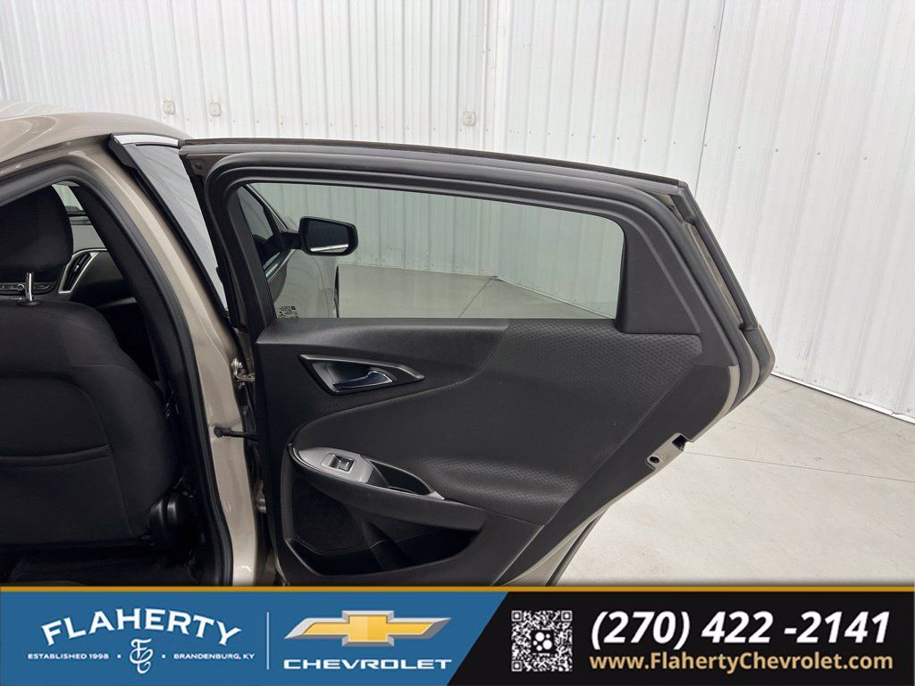 Used 2022 Chevrolet Malibu LS FWD image 12