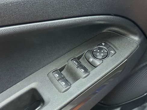 Used 2018 Ford EcoSport SE image 11