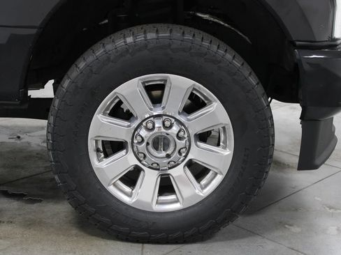 Used 2022 Ford F250 Platinum AWD/4WD image 16