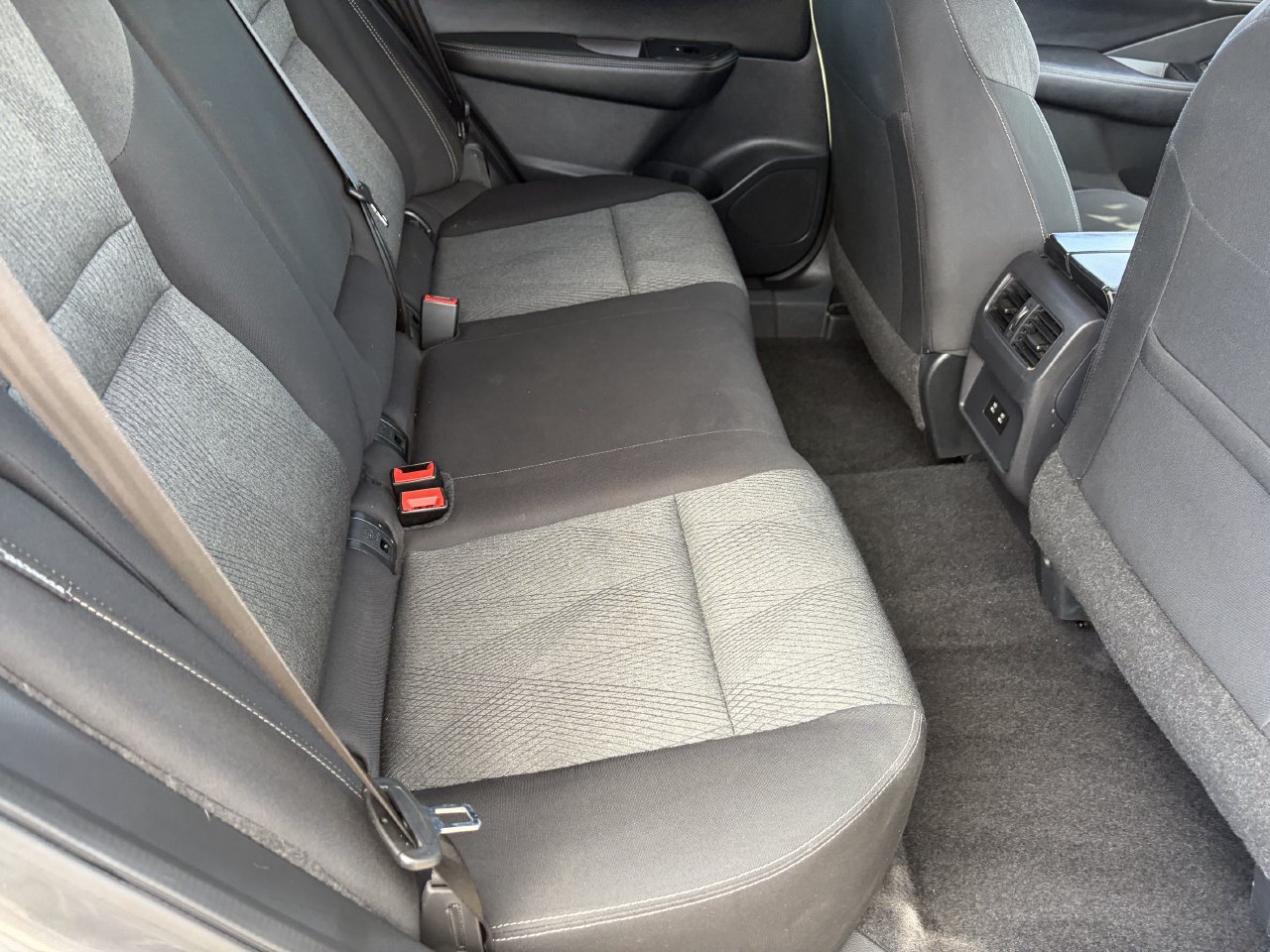 Certified 2025 Nissan Rogue SV FWD image 14