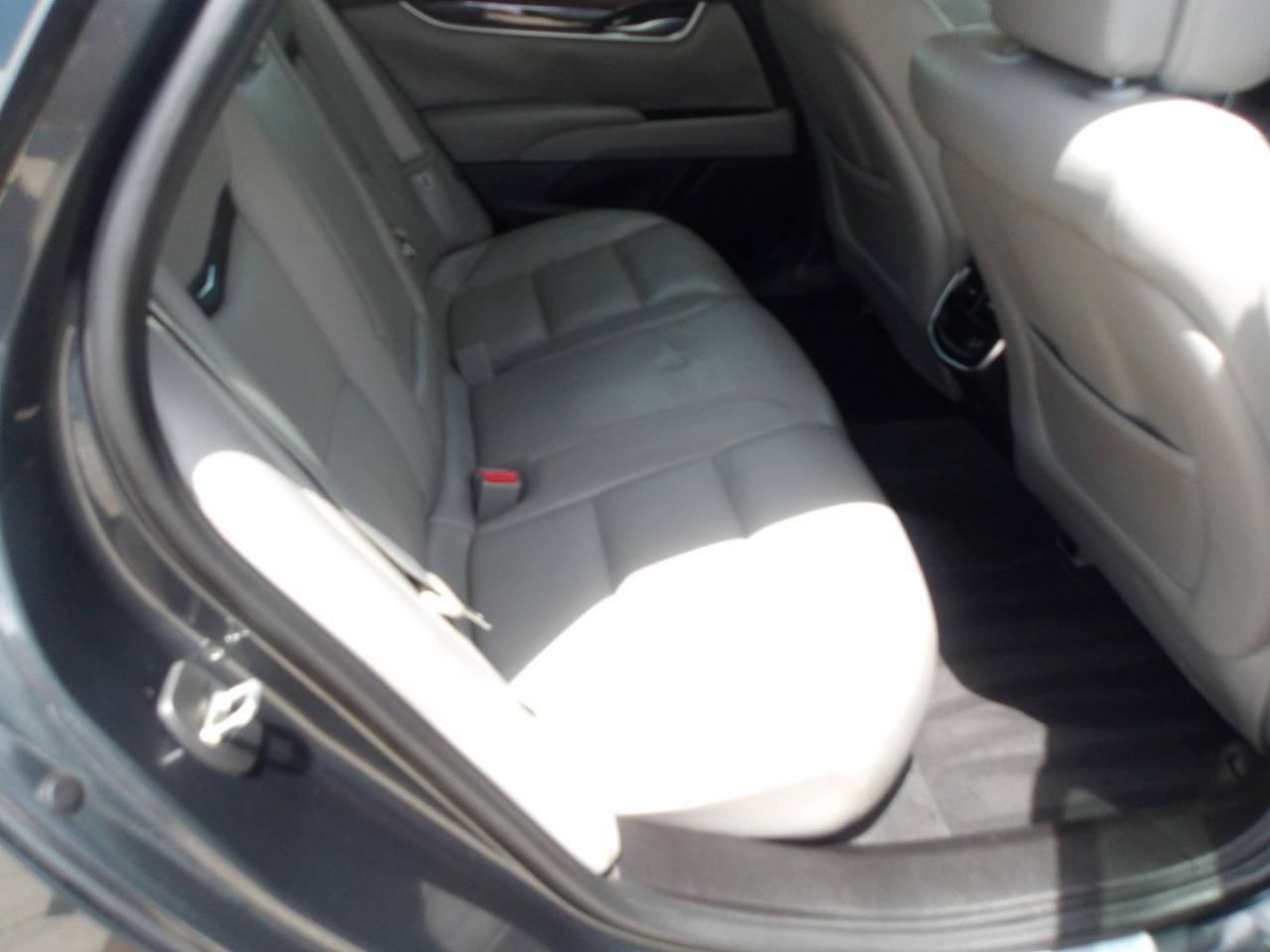 Used 2013 Cadillac XTS Luxury w/ Driver Awareness Package FWD image 8