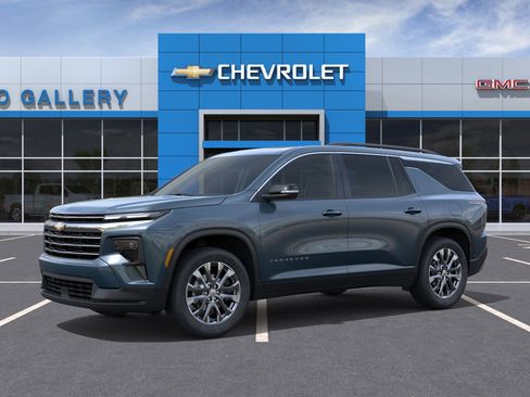 New 2026 Chevrolet Traverse LT w/ Sun and Wheel Package image 2