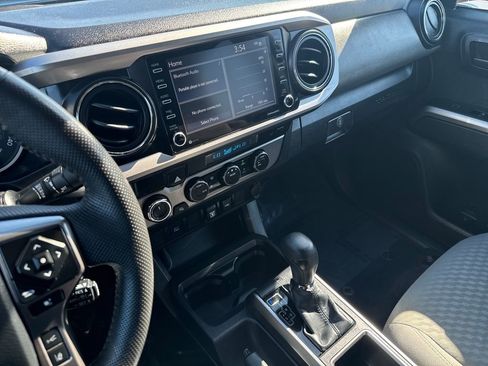Used 2023 Toyota Tacoma SR5 AWD/4WD image 19