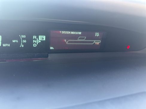 Used 2010 Toyota Prius Five image 10