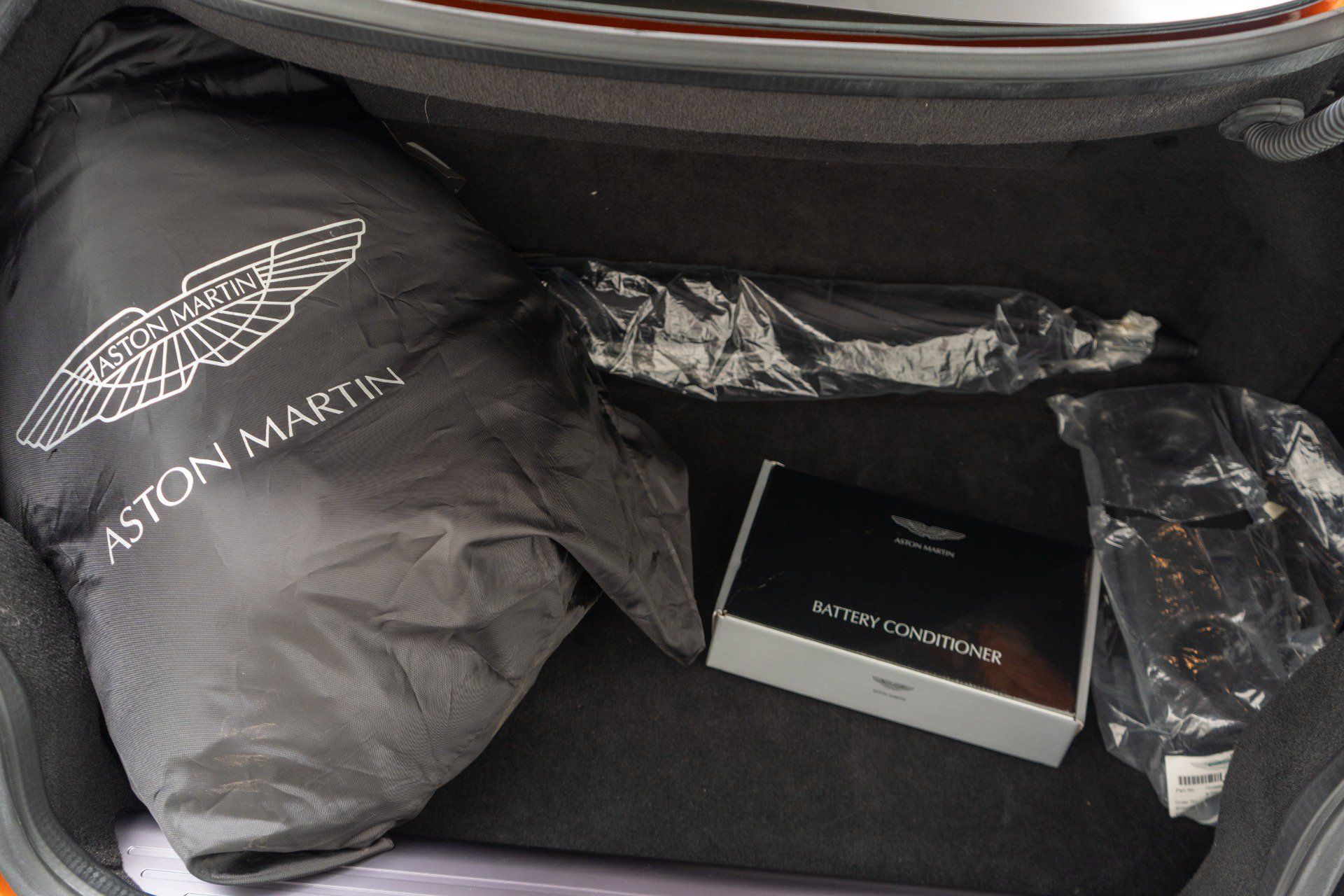Used 2012 Aston Martin Virage Coupe RWD image 37