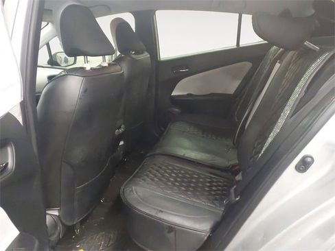 Used 2021 Toyota Prius LE image 13
