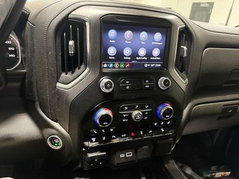 Used 2022 GMC Sierra 2500 Denali image 21