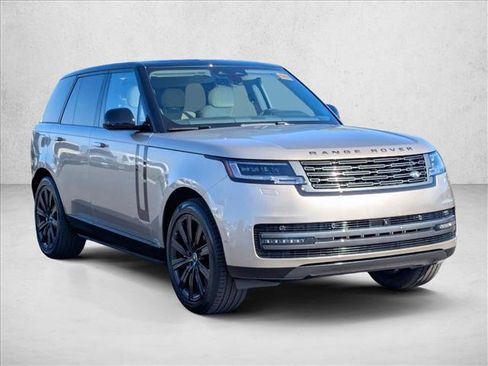 New 2025 Land Rover Range Rover SE image 7