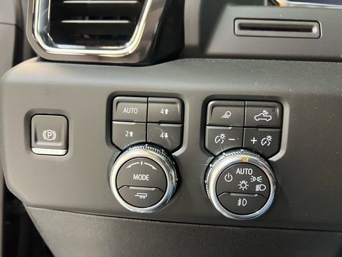 New 2026 GMC Sierra 3500 Denali w/ Snow Plow Prep/Camper Package image 19