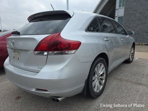 Used 2013 Toyota Venza LE image 2