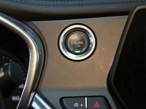 Used 2020 Chevrolet Blazer LT FWD image 24