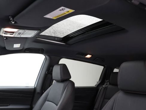 Used 2025 Honda Odyssey Sport-L image 17