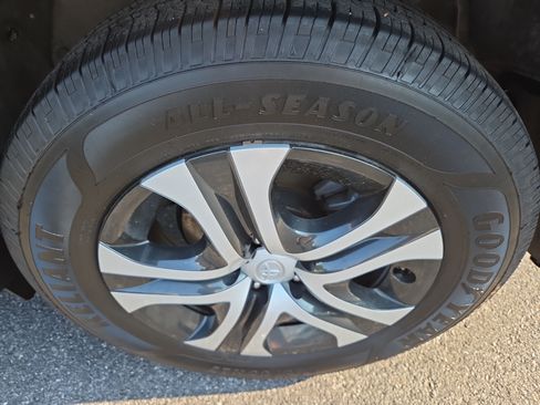 Used 2018 Toyota RAV4 LE w/ All Weather Liner Package AWD/4WD image 12