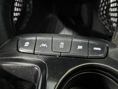 Used 2023 Chevrolet TrailBlazer LT w/ Convenience Package AWD/4WD image 16