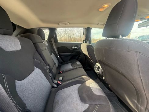 Used 2014 Jeep Cherokee Latitude image 13