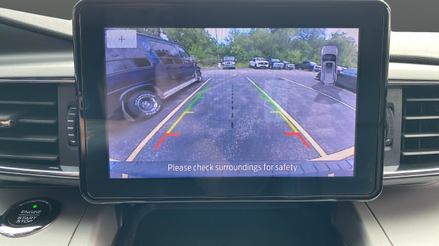 Used 2020 Ford Explorer XLT w/ Equipment Group 202A AWD/4WD image 13