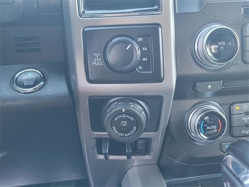 Certified 2018 Ford F150 Lariat w/ Equipment Group 502A Luxury image 22