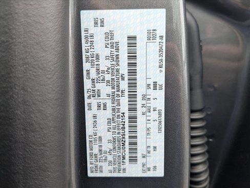 New 2025 Ford Escape ST-Line w/ Equipment Group 301A image 17