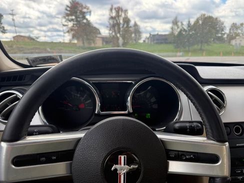 Used 2007 Ford Mustang Coupe image 5