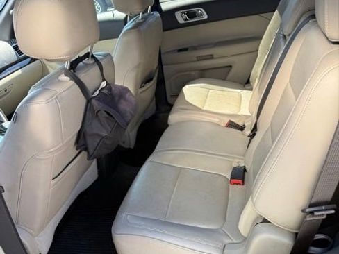 Used 2013 Ford Explorer Limited AWD/4WD image 9