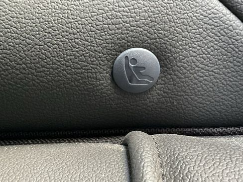 Used 2025 Chevrolet Trax LT image 15