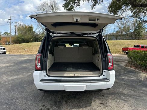 Used 2020 GMC Yukon XL Denali image 37