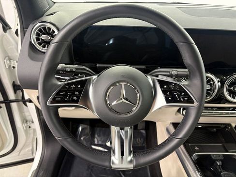 Certified 2026 Mercedes-Benz GLA 250 4MATIC image 11