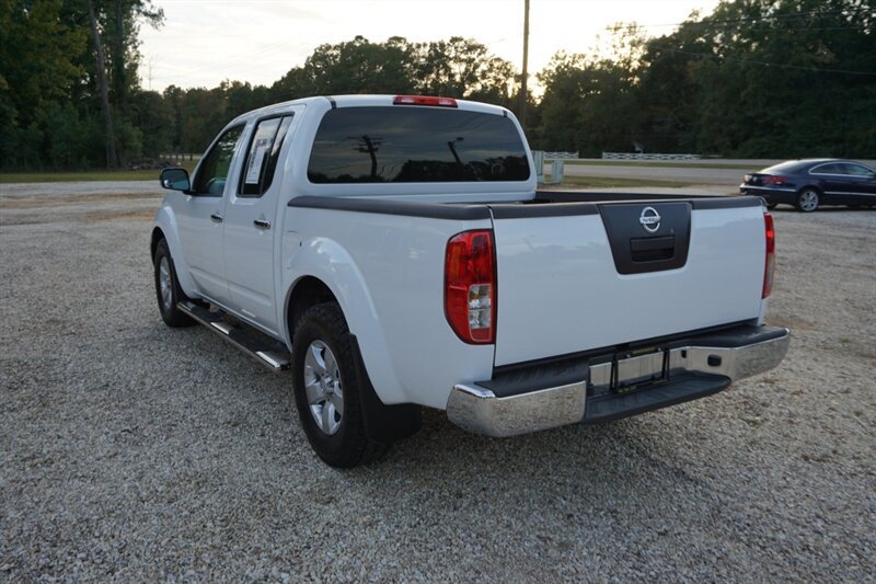Used 2009 Nissan Frontier SE w/ SE Value Truck Pkg RWD image 16