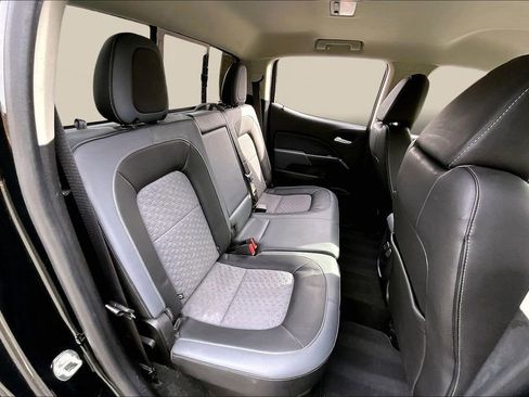 Used 2017 Chevrolet Colorado Z71 w/ Z71 Midnight Edition image 22