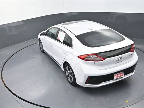 Used 2019 Hyundai Ioniq Limited image 23