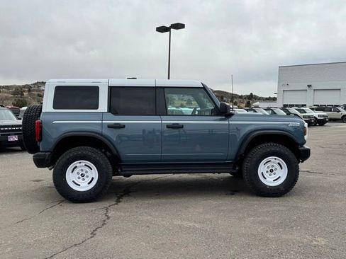New 2025 Ford Bronco Heritage Edition image 6