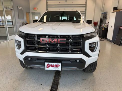 Used 2024 GMC Canyon AT4 w/ Canyon Safety Plus Package AWD/4WD image 4