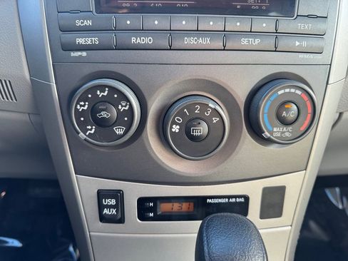 Used 2011 Toyota Corolla LE image 20