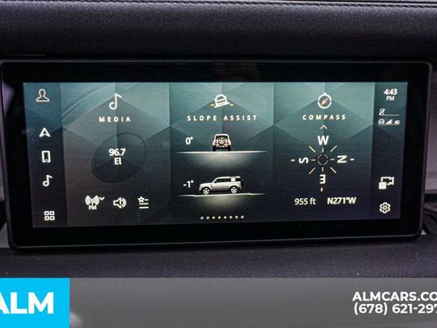 Used 2023 Land Rover Defender 110 X-Dynamic SE AWD/4WD image 36