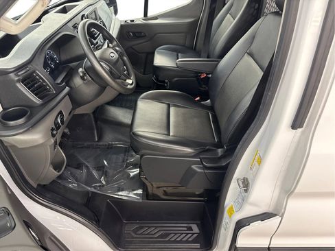 Used 2022 Ford Transit 250 Low Roof RWD image 13