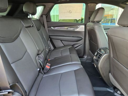 New 2026 Cadillac XT5 Sportv w/ LPO, Floor Liner Package AWD/4WD image 30