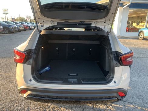 New 2026 Chevrolet Trax RS FWD image 10