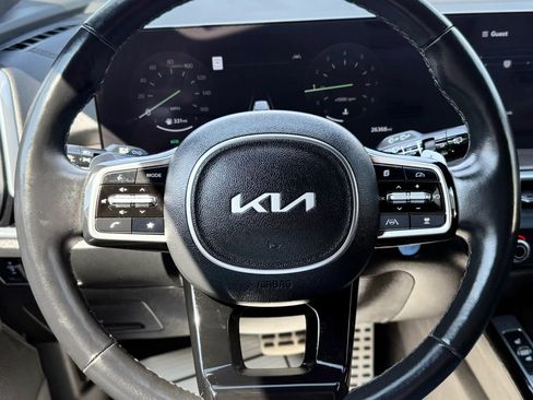 Used 2025 Kia Sorento SX AWD/4WD image 12