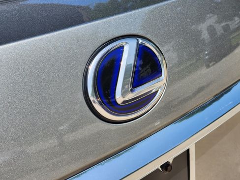 Certified 2022 Lexus RX 450h AWD w/ Premium Package image 38
